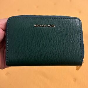Michael Kors jet set Pebbled Leather Zip Wallet-Bosco